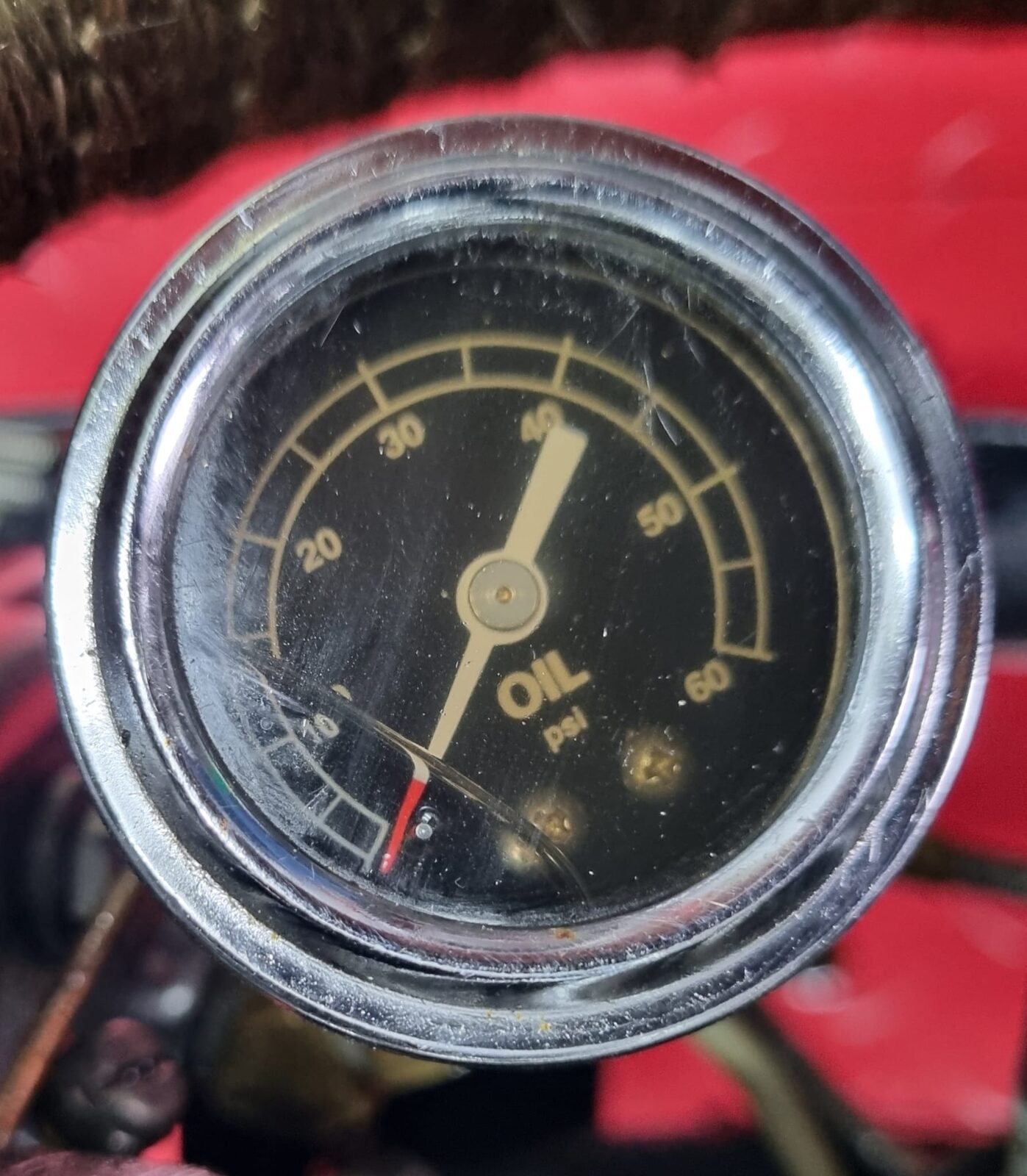 Öldruckmanometer am Motorrad